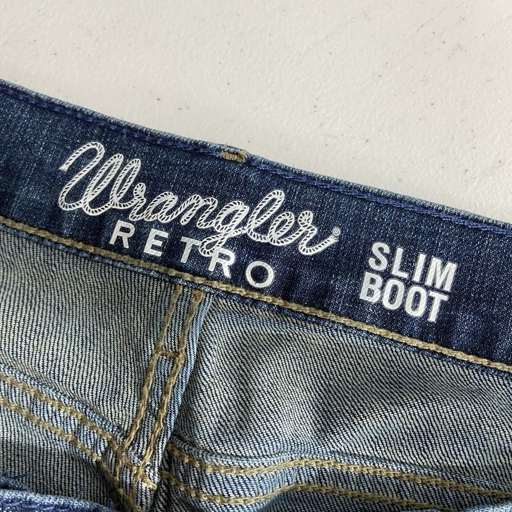 Wrangler Jeans men's 38x31 Retro Slim Bootcut Denim Blue Western Bootleg Fading - Picture 6 of 14